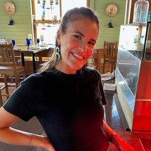 Meet your Posher, Emma